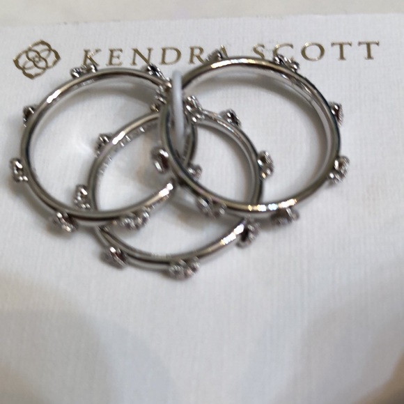 Kendra Scott Silver Tone Haven Heart 3PC Stackable Ring Set Size 7 Crystal NWT - Picture 9 of 16